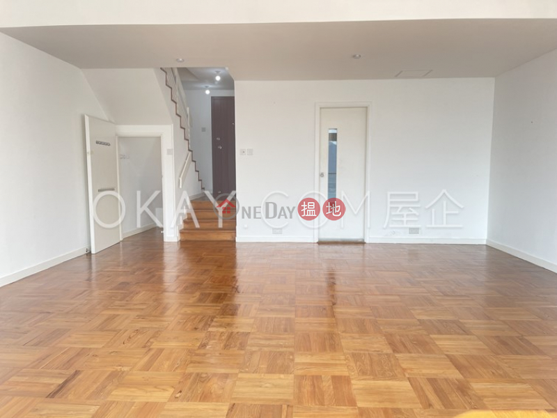 HK$ 62,000/ month | 30 Cape Road Block 1-6, Southern District | Charming house with balcony & parking | Rental