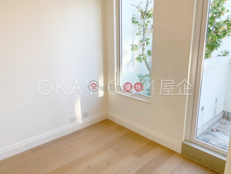 Unique 4 bedroom with balcony & parking | For Sale | Le Cap 澐瀚 Sales Listings