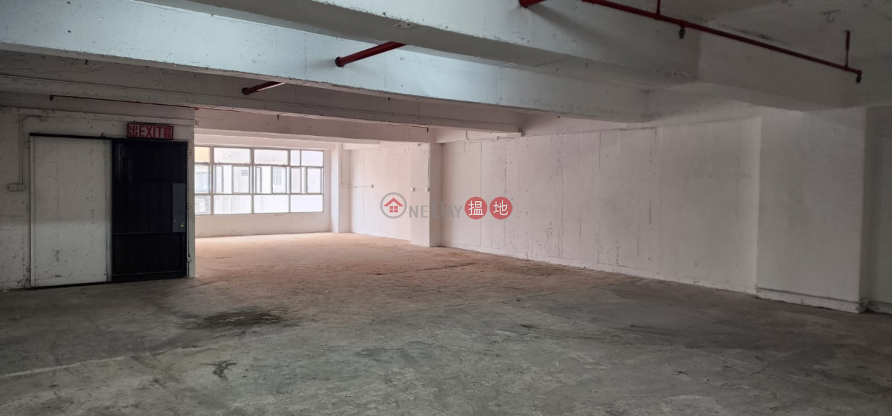 HK$ 22,600/ month | Tung Chun Industrial Building, Kwai Tsing District, Kwai Chung Tung Chun Industrial Buidling: Warehouse with inside toilet. It can be viewed anytime.