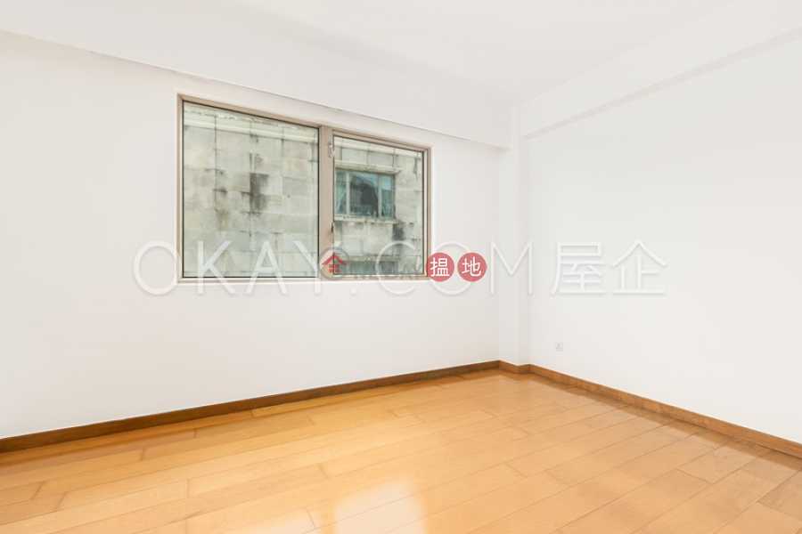 HK$ 160,000/ month, L\'Harmonie | Southern District, Unique house with rooftop & terrace | Rental