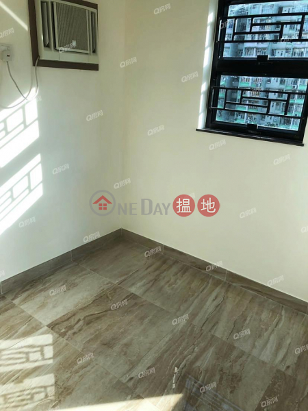 Property Search Hong Kong | OneDay | Residential Sales Listings Lai Man Court (Tower 1) Shaukeiwan Plaza | 3 bedroom Mid Floor Flat for Sale