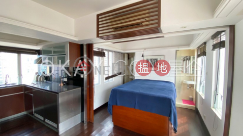 Unique 1 bedroom on high floor with rooftop | For Sale | Sunrise House 新陞大樓 _0