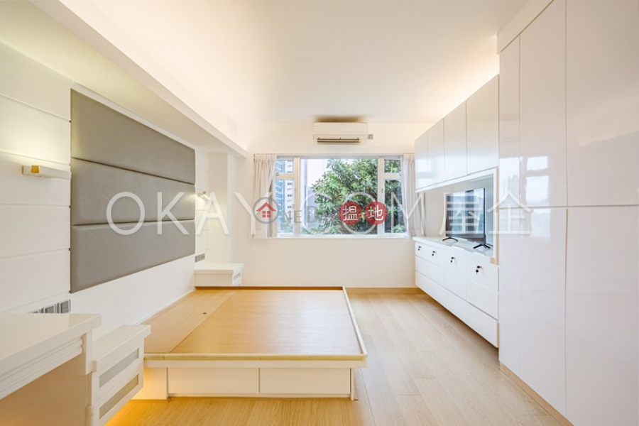 Efficient 3 bedroom with balcony & parking | Rental | Evergreen Villa 松柏新邨 Rental Listings