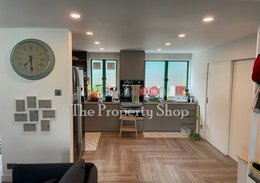 HK$ 11.5M, Villa Gold Finch Sai Kung Great Value! Convenient Upper Duplex + Roof