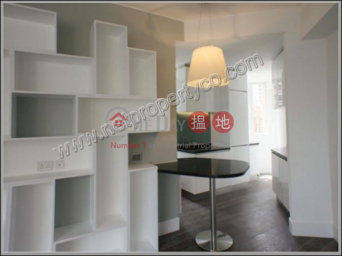 Deluxe Decorated Apt for Sale with Lease, Roc Ye Court 樂怡閣 | Central District (A052828)_0