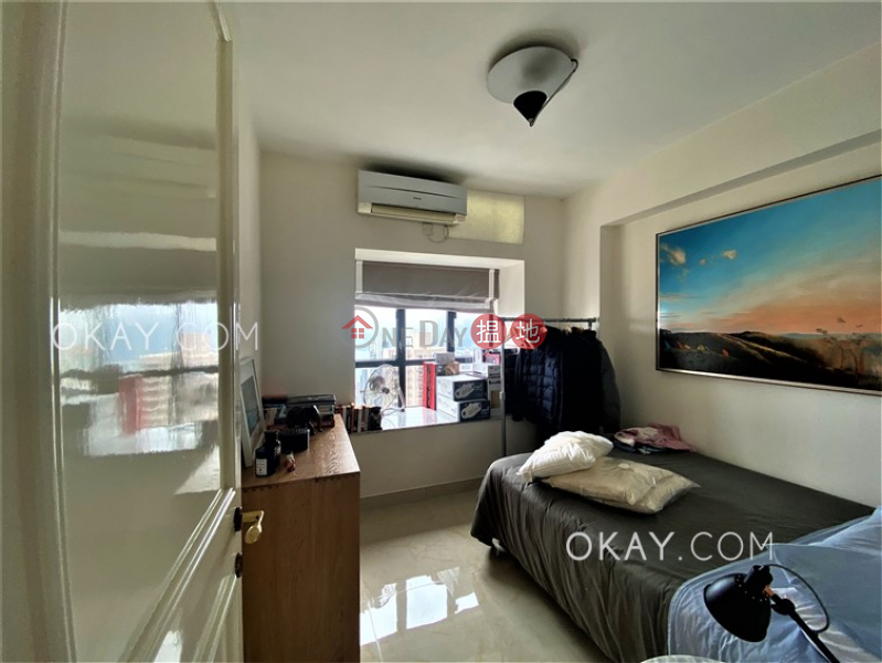 HK$ 48,000/ month, Lyttelton Garden, Western District, Luxurious 3 bedroom with sea views & parking | Rental