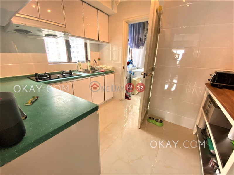 Luxurious 3 bedroom with sea views & parking | Rental 17-29 Lyttelton Road | Western District | Hong Kong | Rental | HK$ 48,000/ month