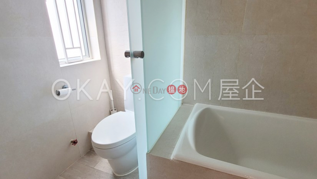 Unique 2 bedroom in Mid-levels West | Rental | Kenyon Court 錦翠園 Rental Listings