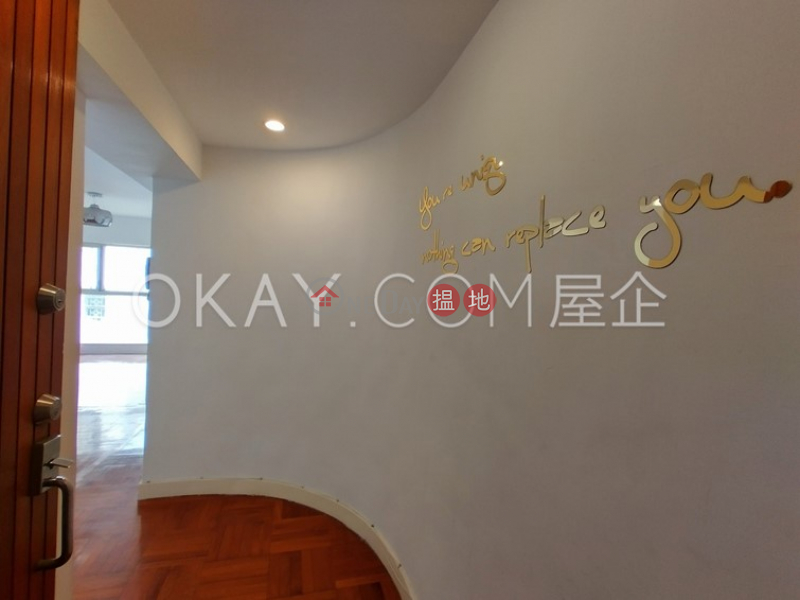 HK$ 30,000/ month Dynasty Villa, Kowloon Tong, Unique 3 bedroom on high floor with rooftop & parking | Rental