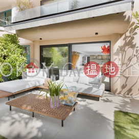 Lovely house with parking | For Sale