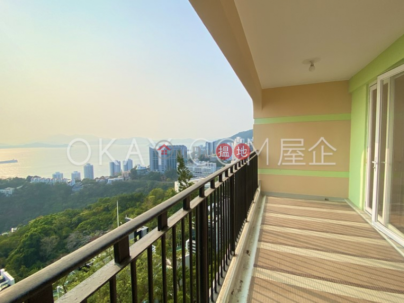 Unique 3 bedroom with balcony & parking | Rental | Middleton Towers 明德村 Rental Listings