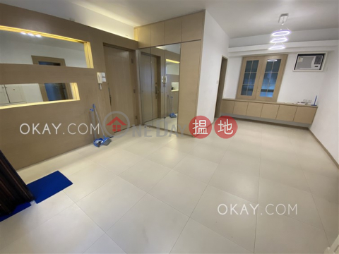 Charming 3 bedroom in Mid-levels West | For Sale | Robinson Heights 樂信臺 _0