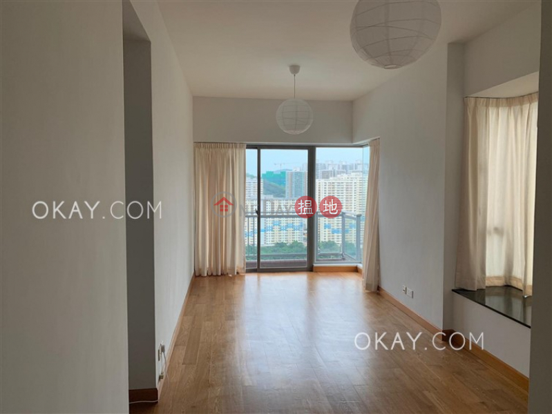 Nicely kept 3 bedroom on high floor with balcony | Rental | Jadewater 南灣御園 Rental Listings