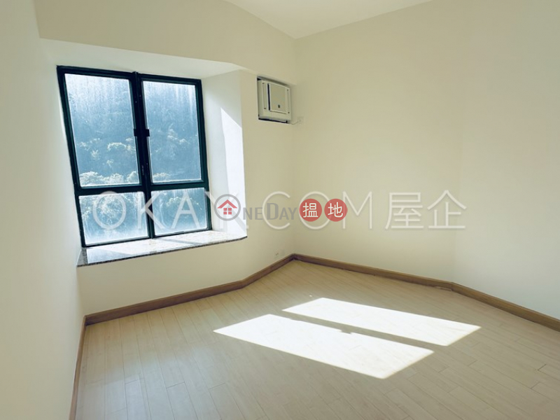 Tasteful 2 bedroom in Mid-levels Central | Rental | Hillsborough Court 曉峰閣 Rental Listings