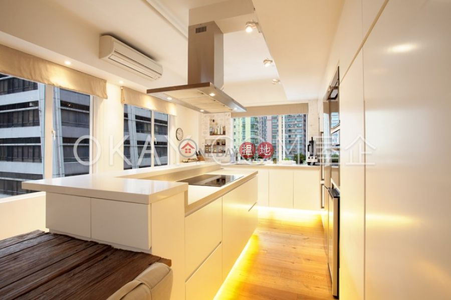 Property Search Hong Kong | OneDay | Residential | Rental Listings Nicely kept 1 bedroom in Sheung Wan | Rental