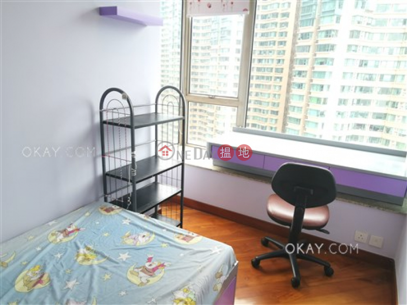 Unique 3 bedroom with balcony | Rental, 18 Hoi Fai Road | Yau Tsim Mong, Hong Kong | Rental, HK$ 38,500/ month