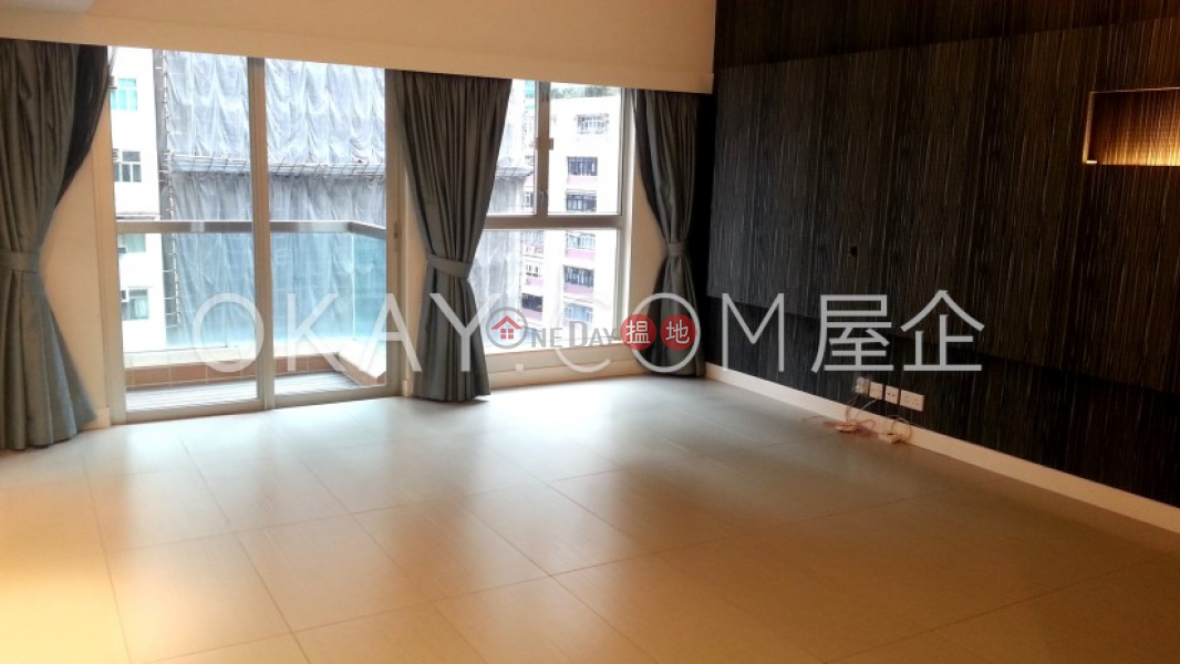 Gorgeous 1 bedroom with balcony | For Sale | Grand Villa 君悅華庭 Sales Listings