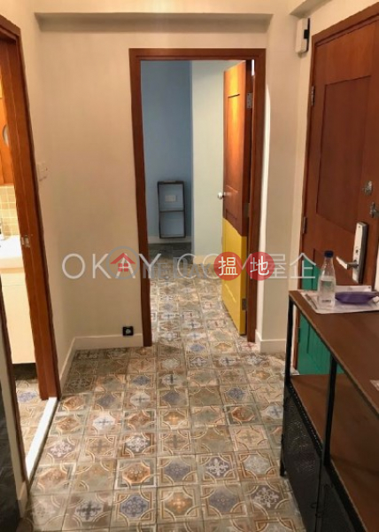 Lovely 1 bedroom in Western District | Rental | Whitty Street Court 屈地大廈 Rental Listings