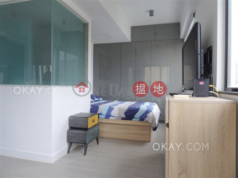 Tasteful 1 bed on high floor with sea views & rooftop | Rental | True Light Building 真光大廈 _0