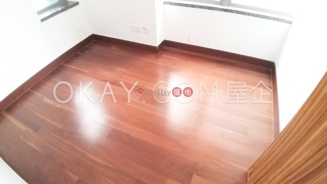 HK$ 19.8M, Serenade | Wan Chai District, Stylish 3 bedroom with balcony & parking | For Sale