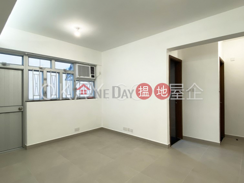 Generous 2 bedroom on high floor with balcony | Rental | Great George Building 華登大廈 _0