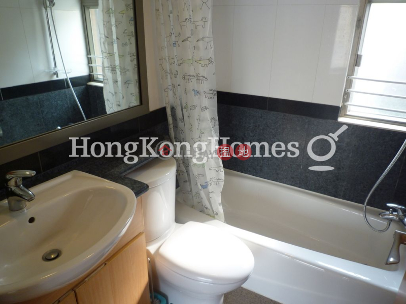 HK$ 32,000/ month Hilary Court, Western District | 3 Bedroom Family Unit for Rent at Hilary Court