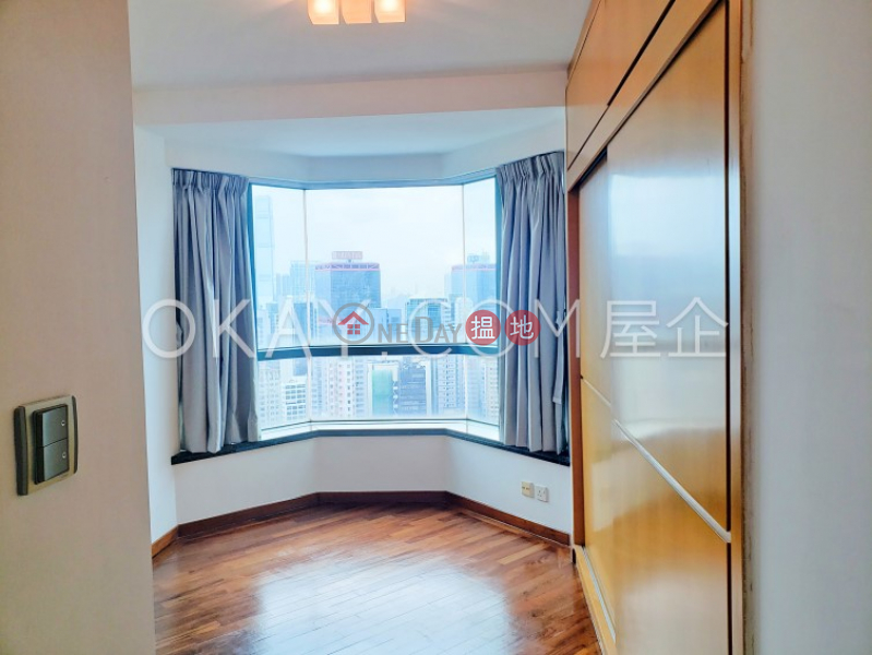 Elegant 2 bedroom in Mid-levels West | For Sale | 80 Robinson Road 羅便臣道80號 Sales Listings