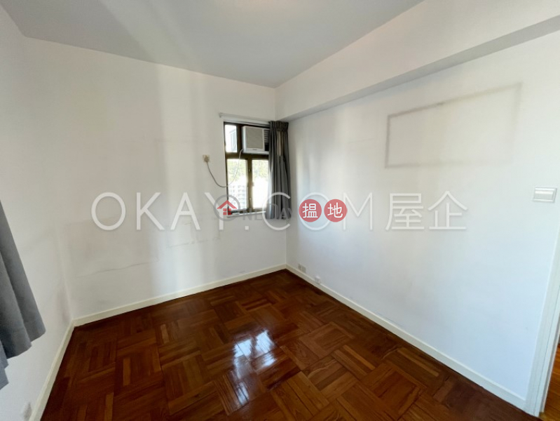 HK$ 27,300/ month Shan Kwong Tower | Wan Chai District | Charming 2 bedroom on high floor with parking | Rental