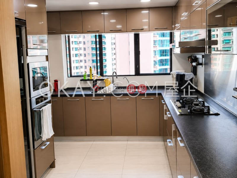 HK$ 190,000/ month | Clovelly Court, Central District, Lovely 3 bedroom on high floor with balcony & parking | Rental