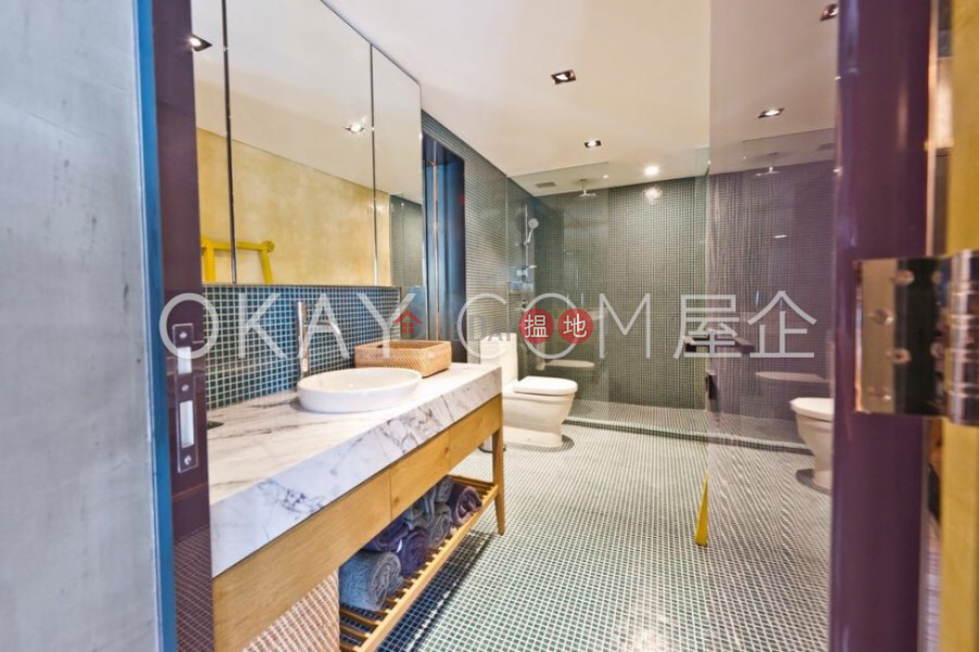 Efficient 2 bedroom on high floor | For Sale | E. Tat Factory Building 怡達工業大廈 Sales Listings