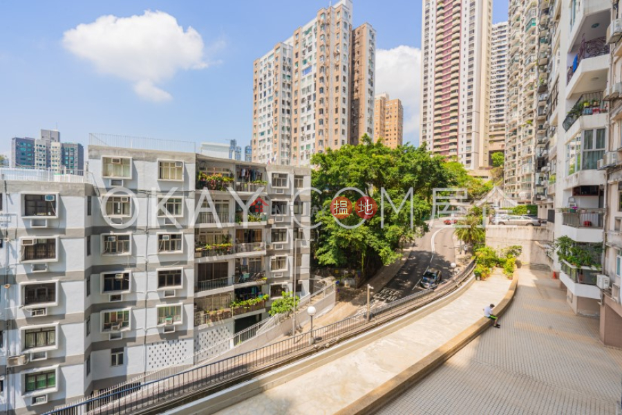 香港搵樓|租樓|二手盤|買樓| 搵地 | 住宅|出售樓盤|3房2廁,極高層,露台瑞士花園出售單位