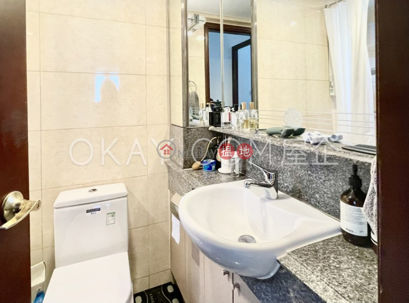 HK$ 25,800/ month The Merton Western District | Unique 2 bedroom on high floor with balcony | Rental