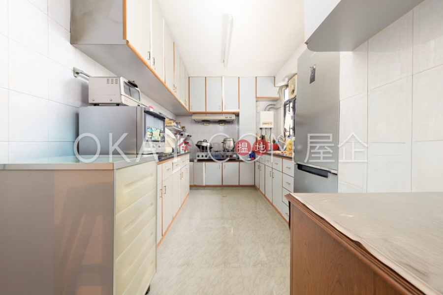 Charming 3 bedroom on high floor with rooftop & balcony | For Sale | May King Court 美景閣 Sales Listings