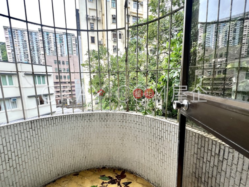 HK$ 730萬大坑道16-18號-灣仔區2房1廁,極高層,連租約發售,露台大坑道16-18號出售單位
