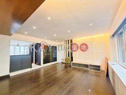 Efficient 2 bedroom with parking | Rental | Wing on lodge 永安新邨 _0