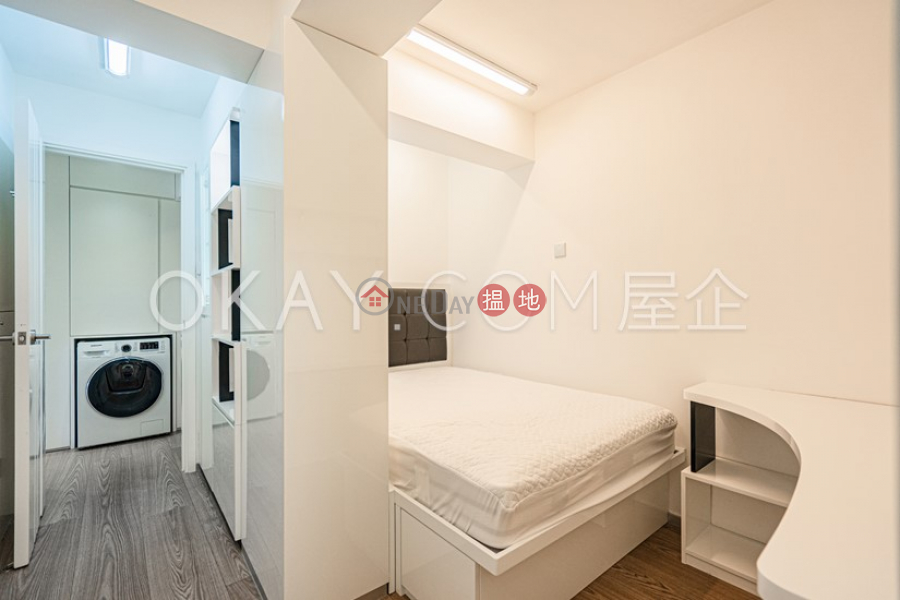 Elegant 3 bedroom on high floor with sea views | Rental | Bay View Mansion 灣景樓 Rental Listings