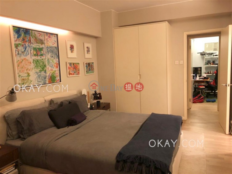 HK$ 61,000/ month Evergreen Villa | Wan Chai District Efficient 3 bedroom with balcony & parking | Rental