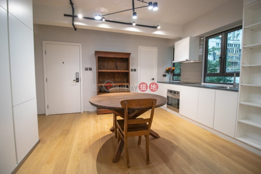 1 Bed Flat for Sale in Sheung Wan, Central Mansion 中央大廈 Sales Listings | Western District (EVHK44428)