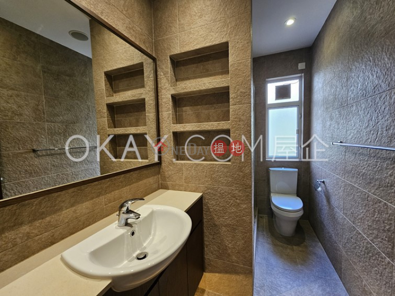 Efficient 4 bedroom with balcony & parking | Rental | Block 45-48 Baguio Villa 碧瑤灣45-48座 Rental Listings