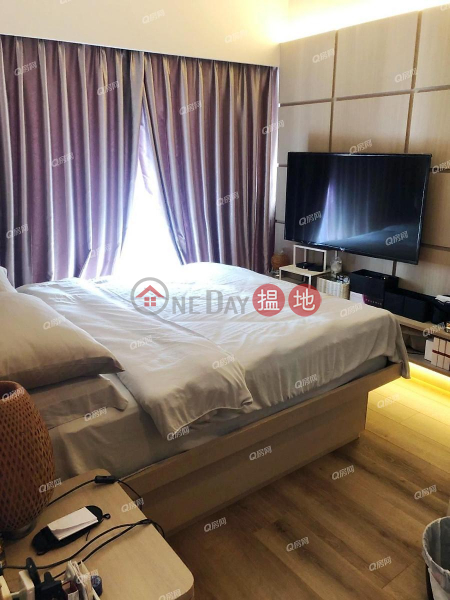HK$ 45,000/ month, Serenade Wan Chai District | Serenade | 3 bedroom Flat for Rent