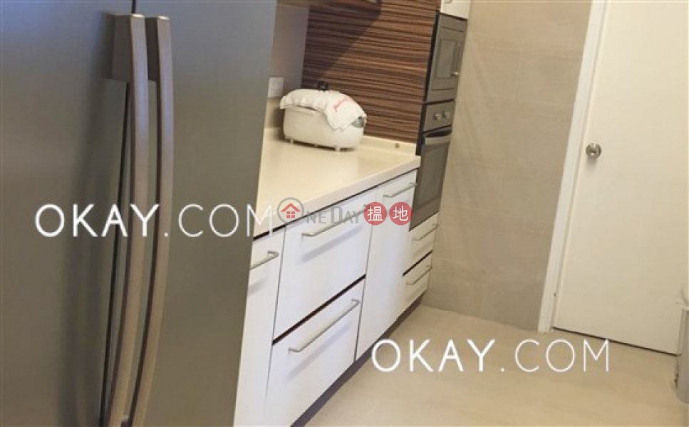 HK$ 50M | Repulse Bay Garden Southern District Efficient 3 bedroom with sea views, balcony | For Sale