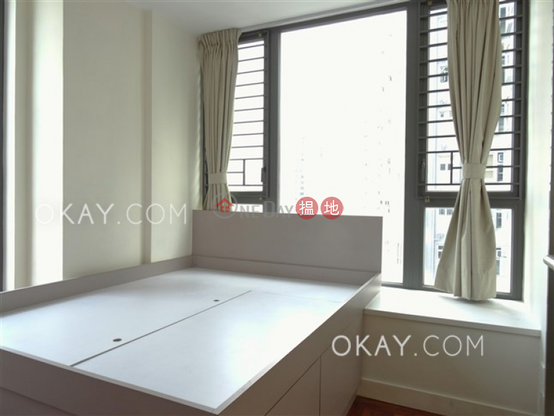 Cozy 3 bedroom on high floor with sea views & balcony | Rental | 18 Catchick Street 吉席街18號 Rental Listings