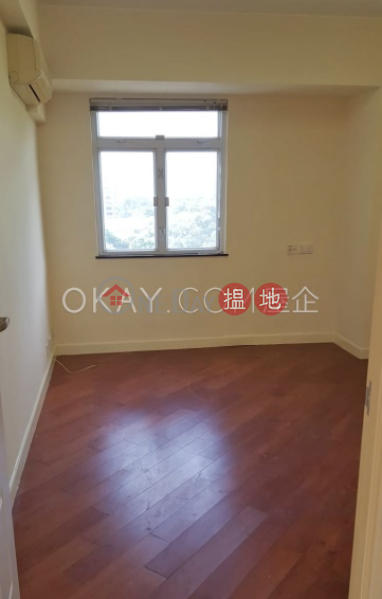 HK$ 54,000/ month | Y. Y. Mansions block A-D, Western District, Elegant 3 bedroom with parking | Rental