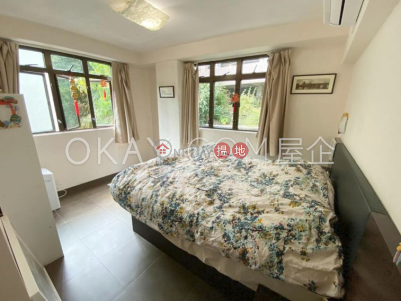 HK$ 16M Crescent Heights Wan Chai District | Tasteful 3 bedroom with parking | For Sale