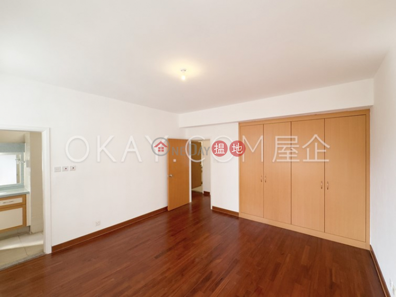 Tasteful 2 bedroom with balcony & parking | Rental | The Crescent Block B 仁禮花園 B座 Rental Listings