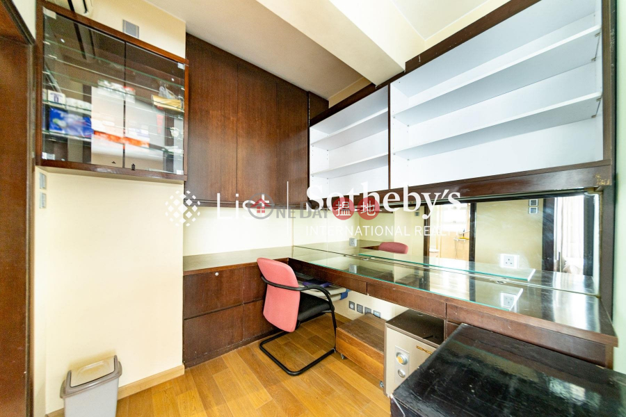 Property for Rent at Elegant Garden with 3 Bedrooms, 18 Babington Path | Western District | Hong Kong, Rental, HK$ 52,000/ month