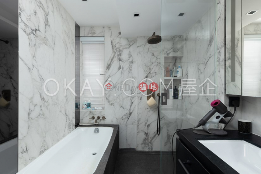 Stylish penthouse with rooftop & parking | For Sale | Merry Court 美麗閣 Sales Listings