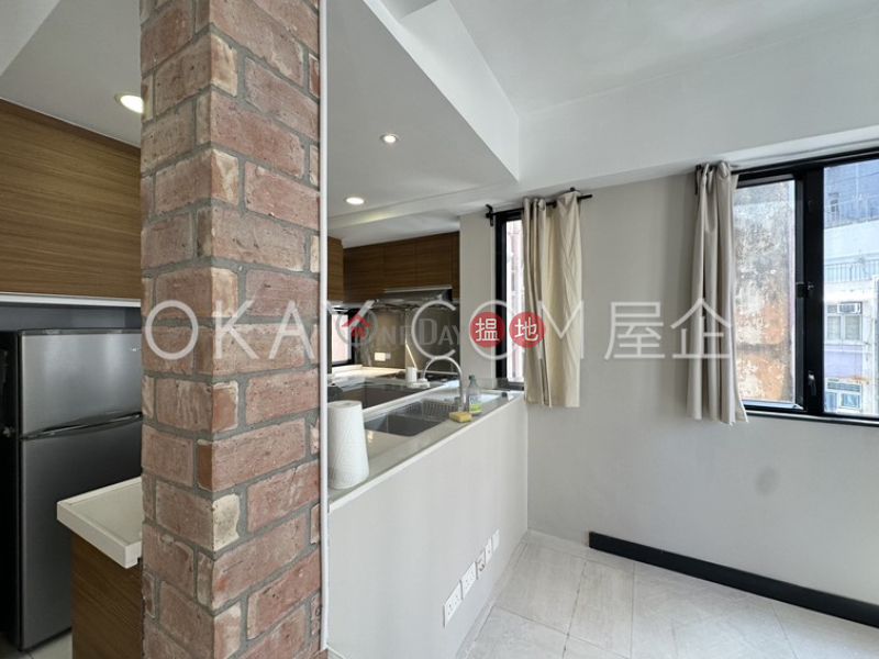 1房1廁,極高層新豐樓出租單位-52-60擺花街 | 中區-香港出租|HK$ 27,500/ 月