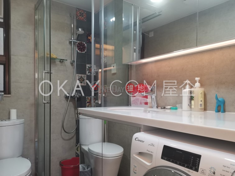 HK$ 19M | Block B Grandview Tower Eastern District Efficient 3 bedroom on high floor with parking | For Sale