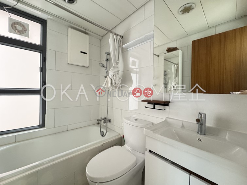 HK$ 950萬域多利道60號|西區|3房1廁,星級會所,露台域多利道60號出售單位